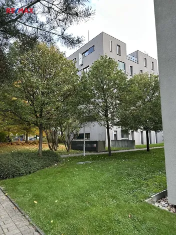 Pronájem bytu 2+kk, Praha - Podolí, V rovinách, 67 m2