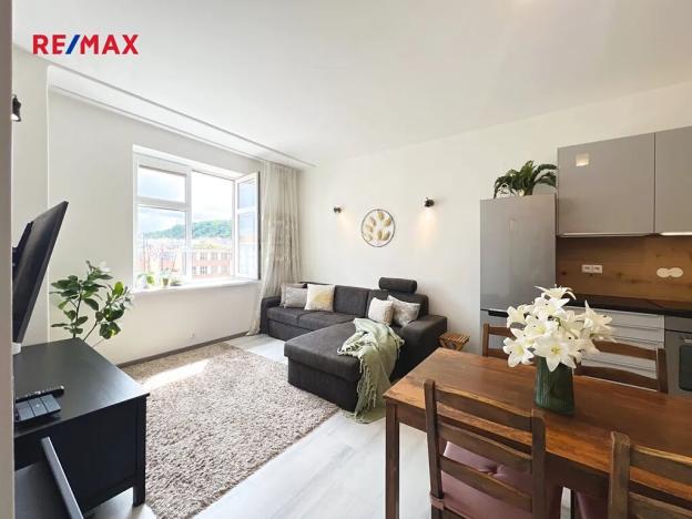 Pronájem bytu 2+kk, Praha - Michle, Nuselská, 49 m2