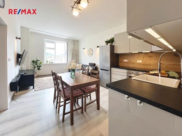 Pronájem bytu 2+kk, Praha - Michle, Nuselská, 49 m2