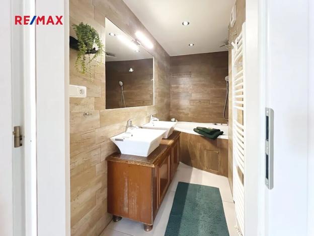 Pronájem bytu 2+kk, Praha - Michle, Nuselská, 49 m2