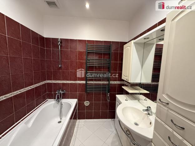 Pronájem bytu 3+kk, Ústí nad Labem - Střekov, Žukovova, 79 m2