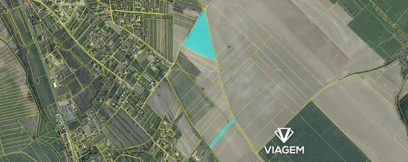 Prodej podílu pole, Kly, 3714 m2