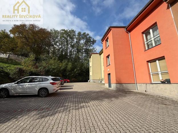 Prodej bytu 2+kk, Náchod, Šafránice, 86 m2