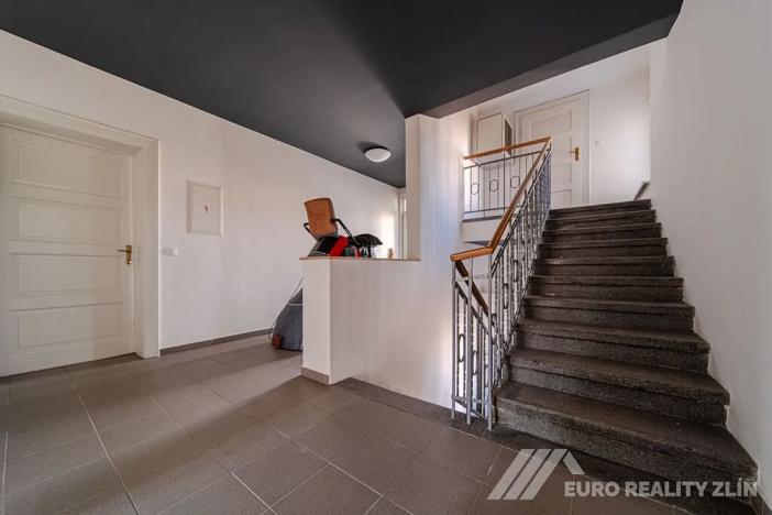 Pronájem kanceláře, Otrokovice, Dr. E. Beneše, 131 m2