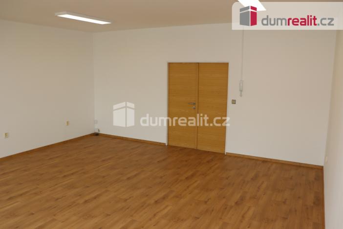 Pronájem kanceláře, Břeclav, náměstí T. G. Masaryka, 35 m2