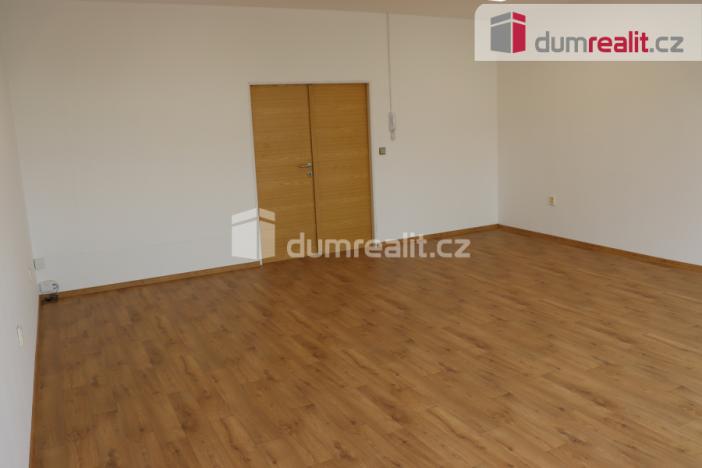 Pronájem kanceláře, Břeclav, náměstí T. G. Masaryka, 35 m2