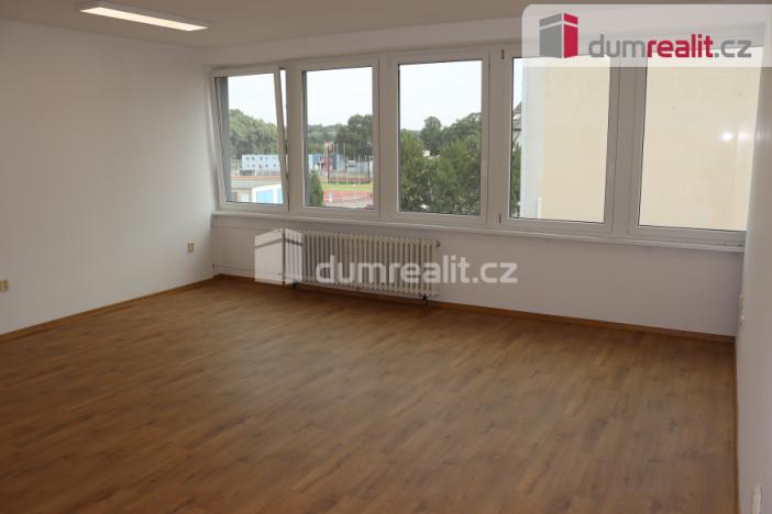 Pronájem kanceláře, Břeclav, náměstí T. G. Masaryka, 35 m2