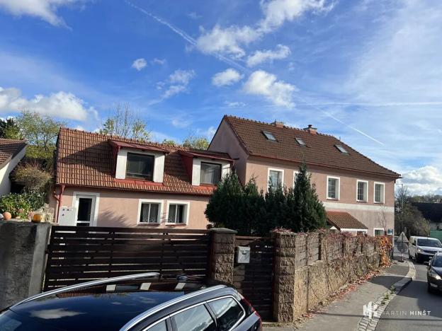 Pronájem bytu 1+kk, Praha - Dubeč, Starodubečská, 19 m2