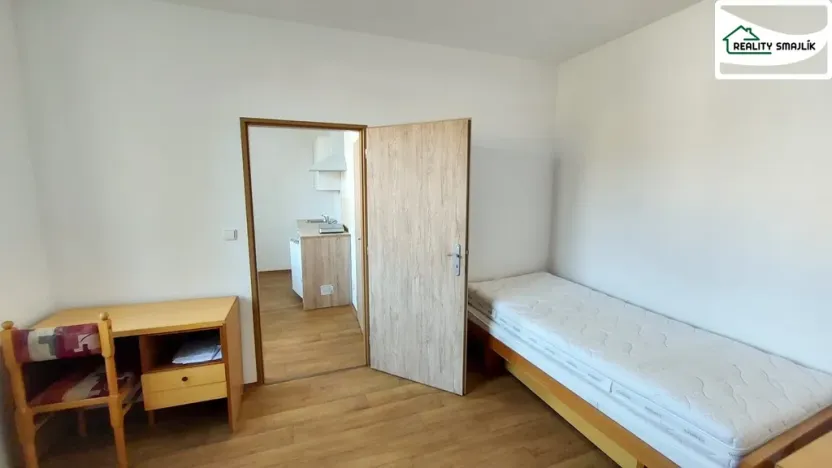 Pronájem bytu 2+kk, Cheb, Dragounská, 39 m2