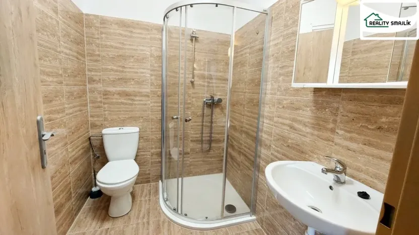 Pronájem bytu 2+kk, Cheb, Dragounská, 39 m2