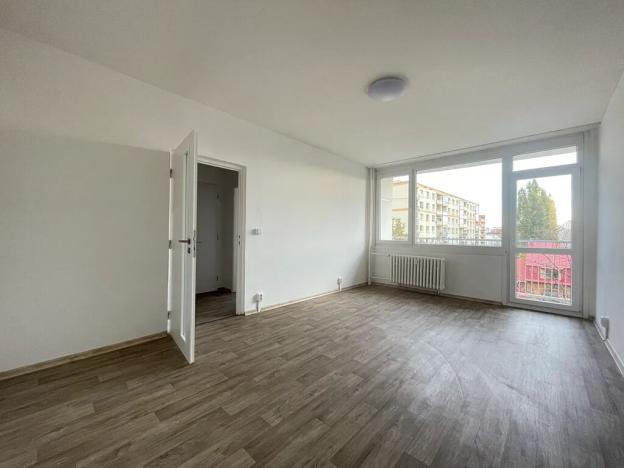 Pronájem bytu 1+1, Litvínov, U Bílého sloupu, 40 m2