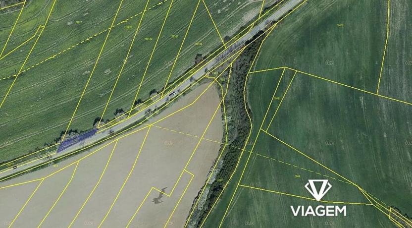 Prodej podílu pozemku, Neveklov, 281 m2