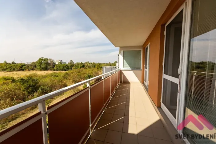 Pronájem bytu 3+kk, Praha - Dolní Měcholupy, V osikách, 74 m2