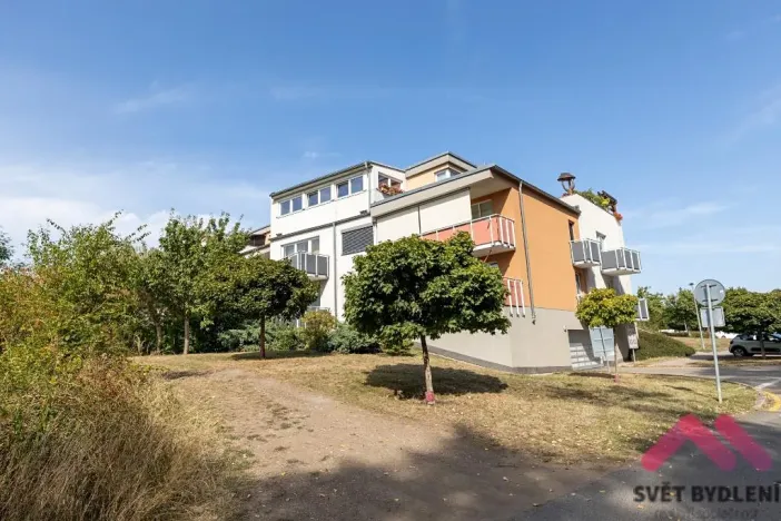 Pronájem bytu 3+kk, Praha - Dolní Měcholupy, V osikách, 74 m2