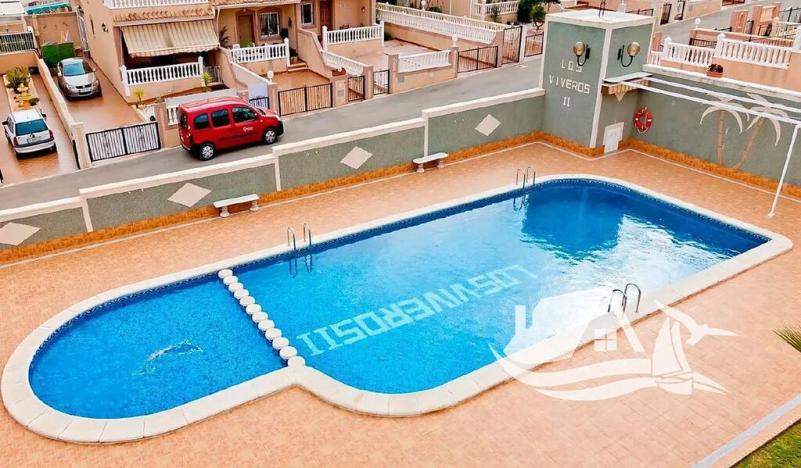 Prodej rodinného domu, Guardamar del Segura, Španělsko, Urbanización Los Altos Números 335-385, 210 m2
