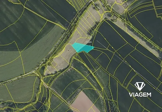 Prodej podílu pole, Nučice, 2304 m2