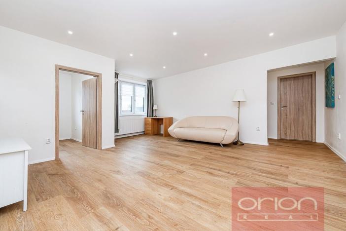 Pronájem bytu 3+1, Praha - Vinohrady, Slavíkova, 82 m2