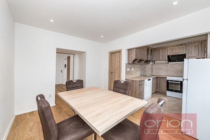 Pronájem bytu 3+1, Praha - Vinohrady, Slavíkova, 82 m2