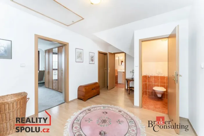 Prodej rodinného domu, Hradec Králové - Roudnička, Horní, 210 m2