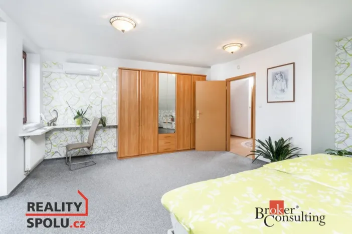 Prodej rodinného domu, Hradec Králové - Roudnička, Horní, 210 m2