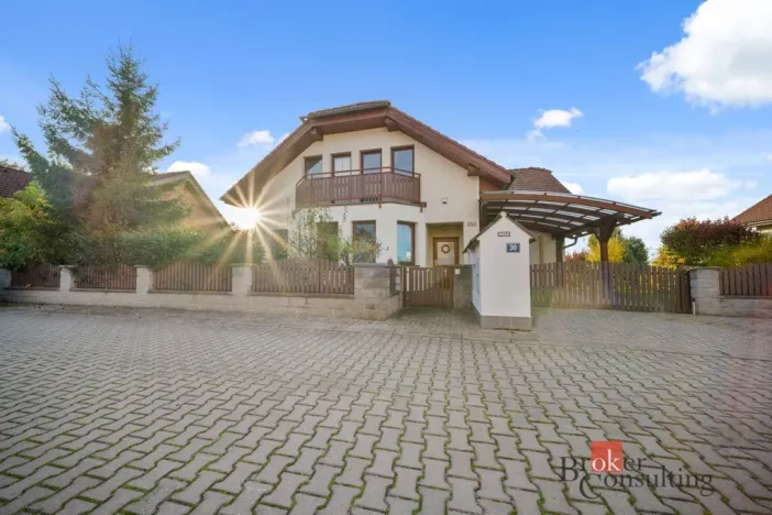 Prodej rodinného domu, Hradec Králové - Roudnička, Horní, 210 m2