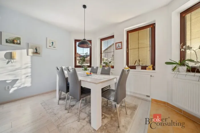 Prodej rodinného domu, Hradec Králové - Roudnička, Horní, 210 m2