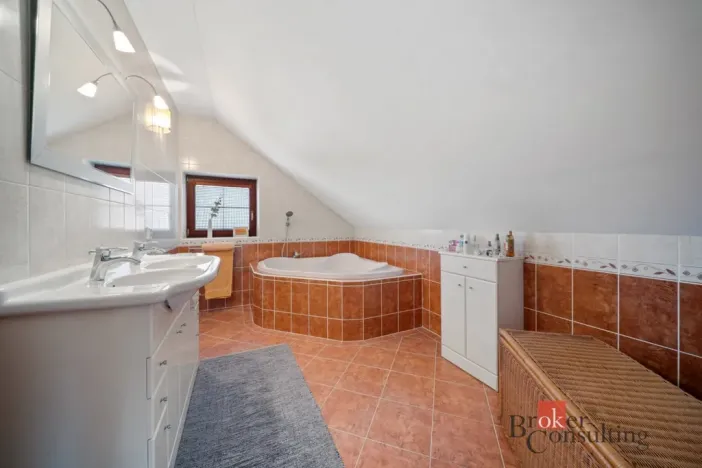 Prodej rodinného domu, Hradec Králové - Roudnička, Horní, 210 m2