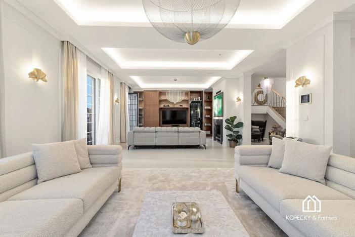 Prodej rodinného domu, Přezletice, Čakovická, 405 m2