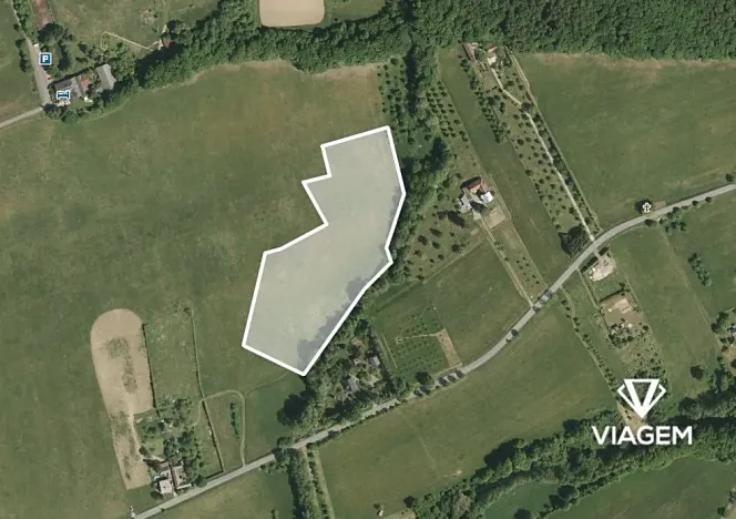 Prodej podílu pole, Březůvky, 1210 m2