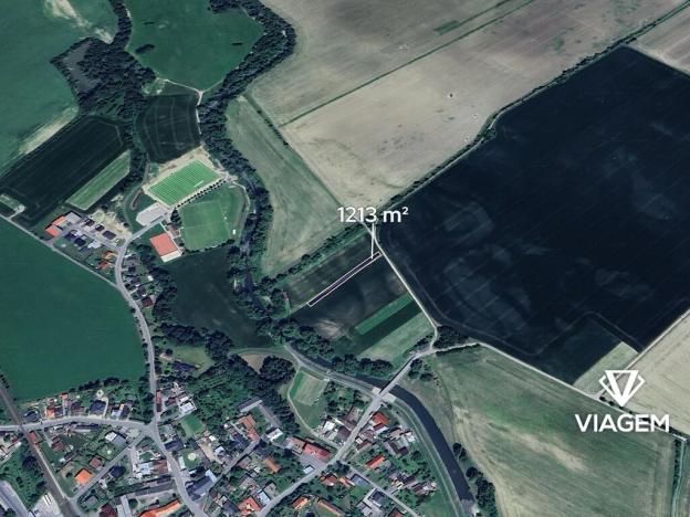 Prodej podílu pole, Holasovice, 808 m2