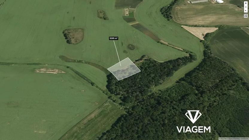 Prodej podílu pole, Hostim, 585 m2