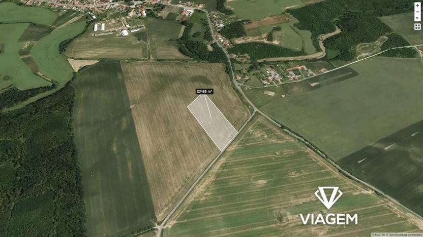 Prodej podílu pole, Hostim, 2609 m2