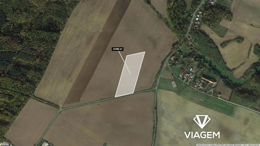 Prodej podílu pole, Hostim, 2609 m2