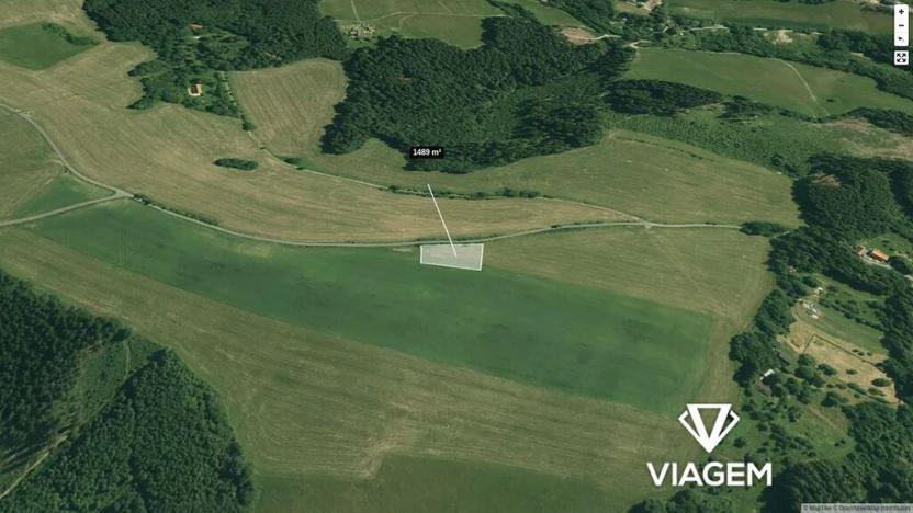 Prodej podílu pole, Hošťálková, 744 m2