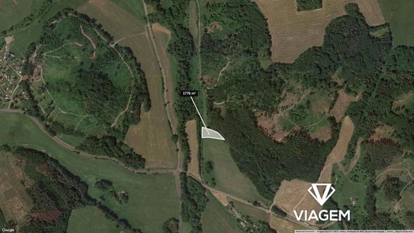 Prodej podílu pole, Levín, 444 m2