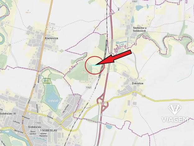 Prodej podílu pole, Zvěrotice, 1460 m2