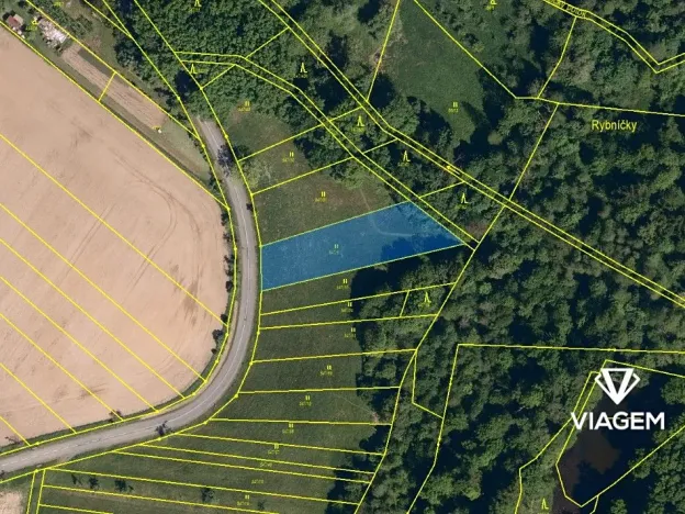 Prodej pole, Bystřice pod Hostýnem, 1651 m2