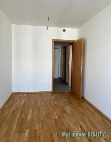 Pronájem bytu 2+kk, Praha - Vysočany, Smržových, 52 m2