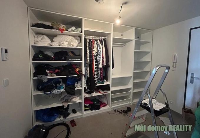 Pronájem bytu 2+kk, Praha - Vysočany, Smržových, 52 m2