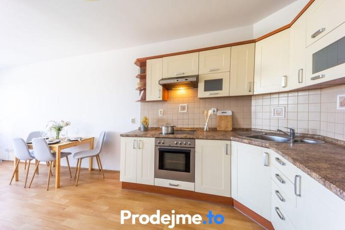 Pronájem bytu 2+kk, Znojmo, Jarošova, 62 m2