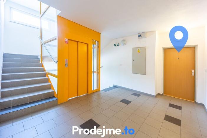 Pronájem bytu 2+kk, Znojmo, Jarošova, 62 m2
