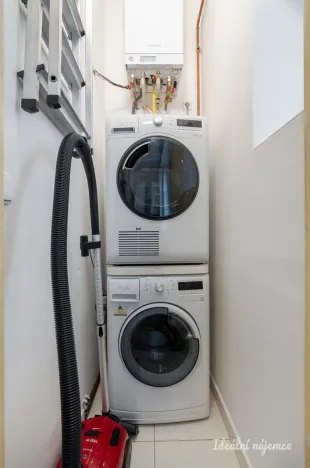 Pronájem bytu 2+kk, Praha - Vršovice, Vršovická, 37 m2