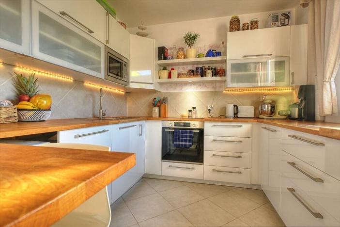 Prodej bytu 3+kk, Jilemnice, Ambrožova, 71 m2