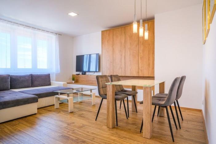 Pronájem bytu 2+kk, Mikulov, 22. dubna, 51 m2