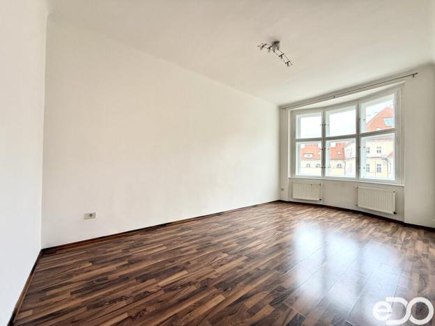 Pronájem bytu 2+kk, Praha, Žitomírská, 50 m2