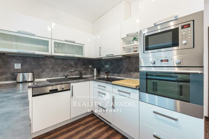 Pronájem bytu 3+1, Pardubice, V Ráji, 90 m2