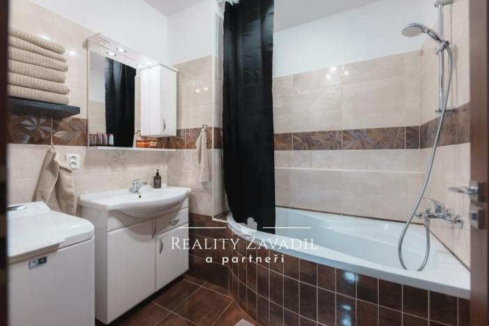 Pronájem bytu 3+1, Pardubice, V Ráji, 90 m2