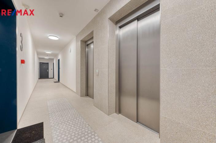 Pronájem bytu 2+kk, Praha - Stodůlky, Hábova, 52 m2