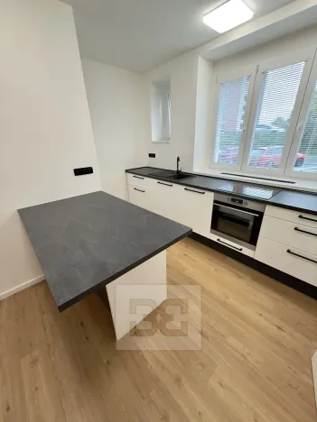 Pronájem bytu 4+1, Kladno, Čs. armády, 100 m2