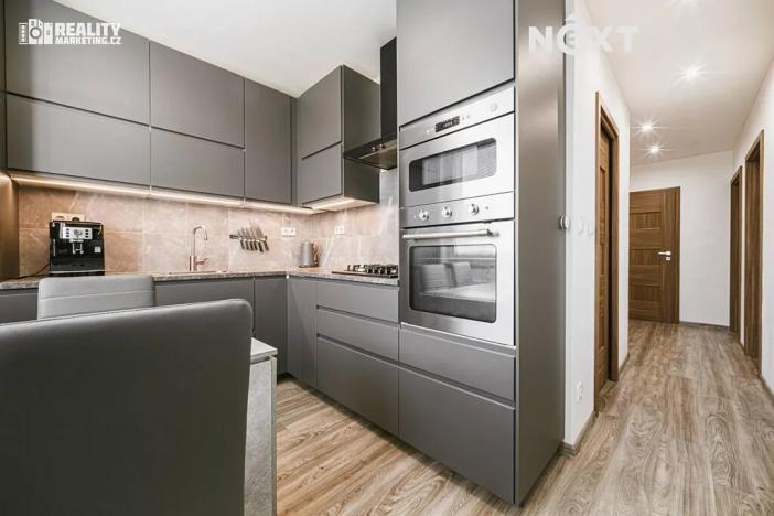 Prodej bytu 3+1, Bučovice, Na Padělcích, 73 m2